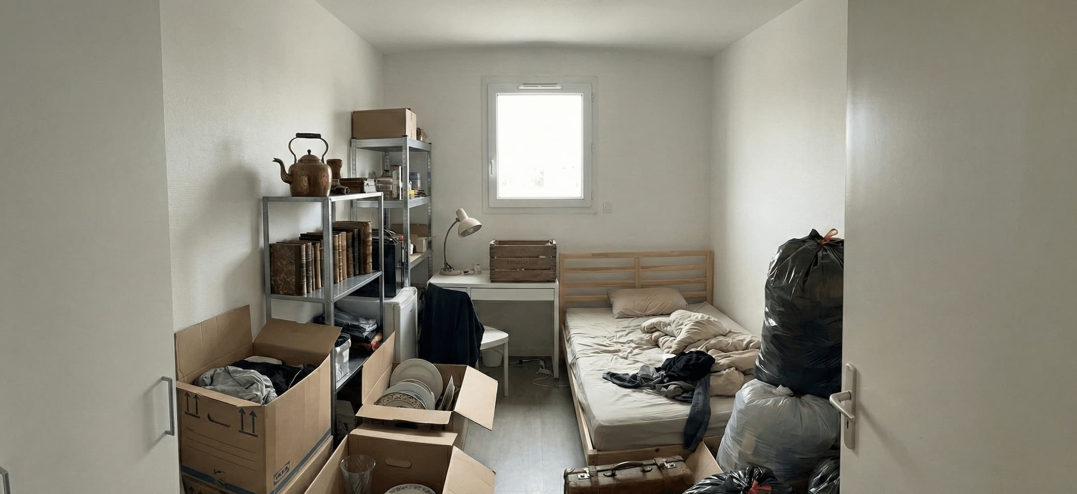 Studio à Créteil avant débarras